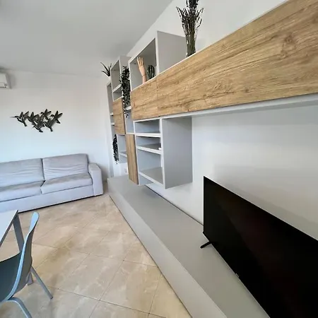 Apartment Beija Flores-trilocale Piazza Garibaldi 18 Desenzano del Garda