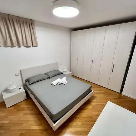 Beija Flores-trilocale Piazza Garibaldi 18 Apartamento *